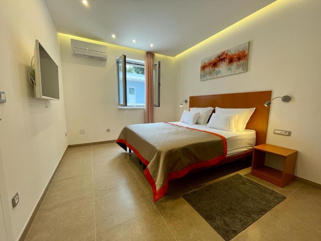 Beach Residences Caroline Χβαρ Εξωτερικό φωτογραφία