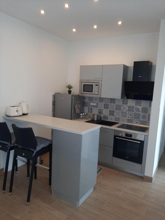 Beach Residences Caroline Χβαρ Εξωτερικό φωτογραφία