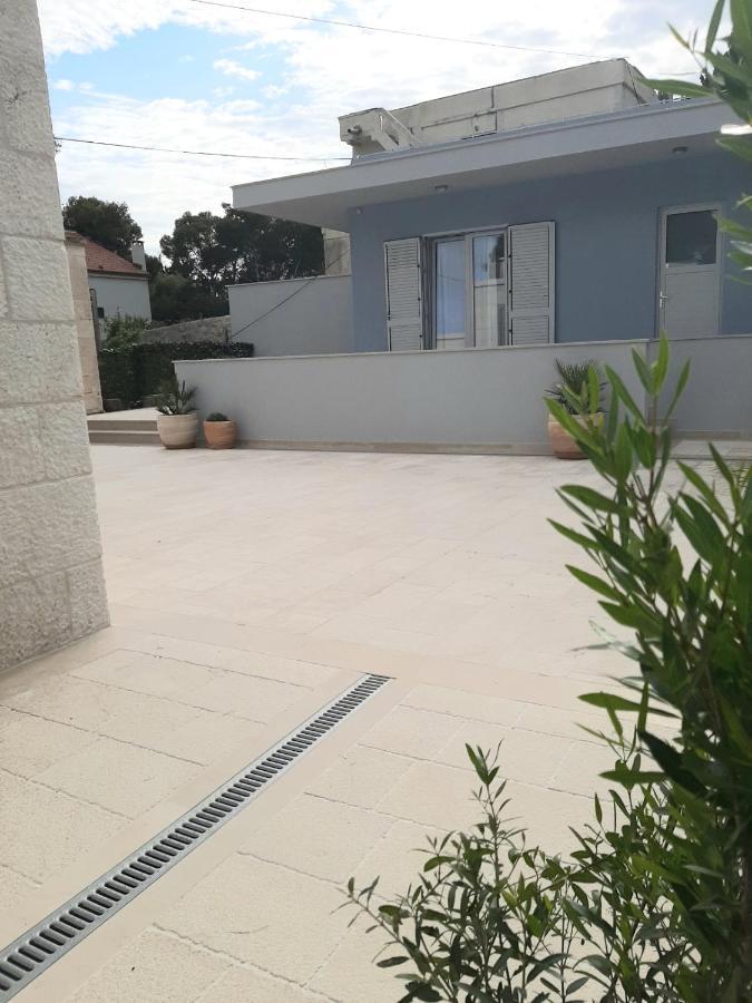 Beach Residences Caroline Χβαρ Εξωτερικό φωτογραφία