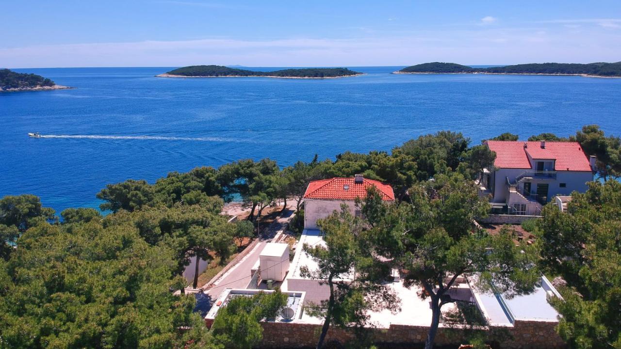 Beach Residences Caroline Χβαρ Εξωτερικό φωτογραφία