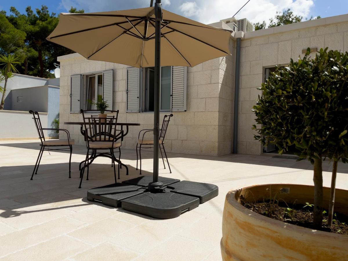 Beach Residences Caroline Χβαρ Εξωτερικό φωτογραφία