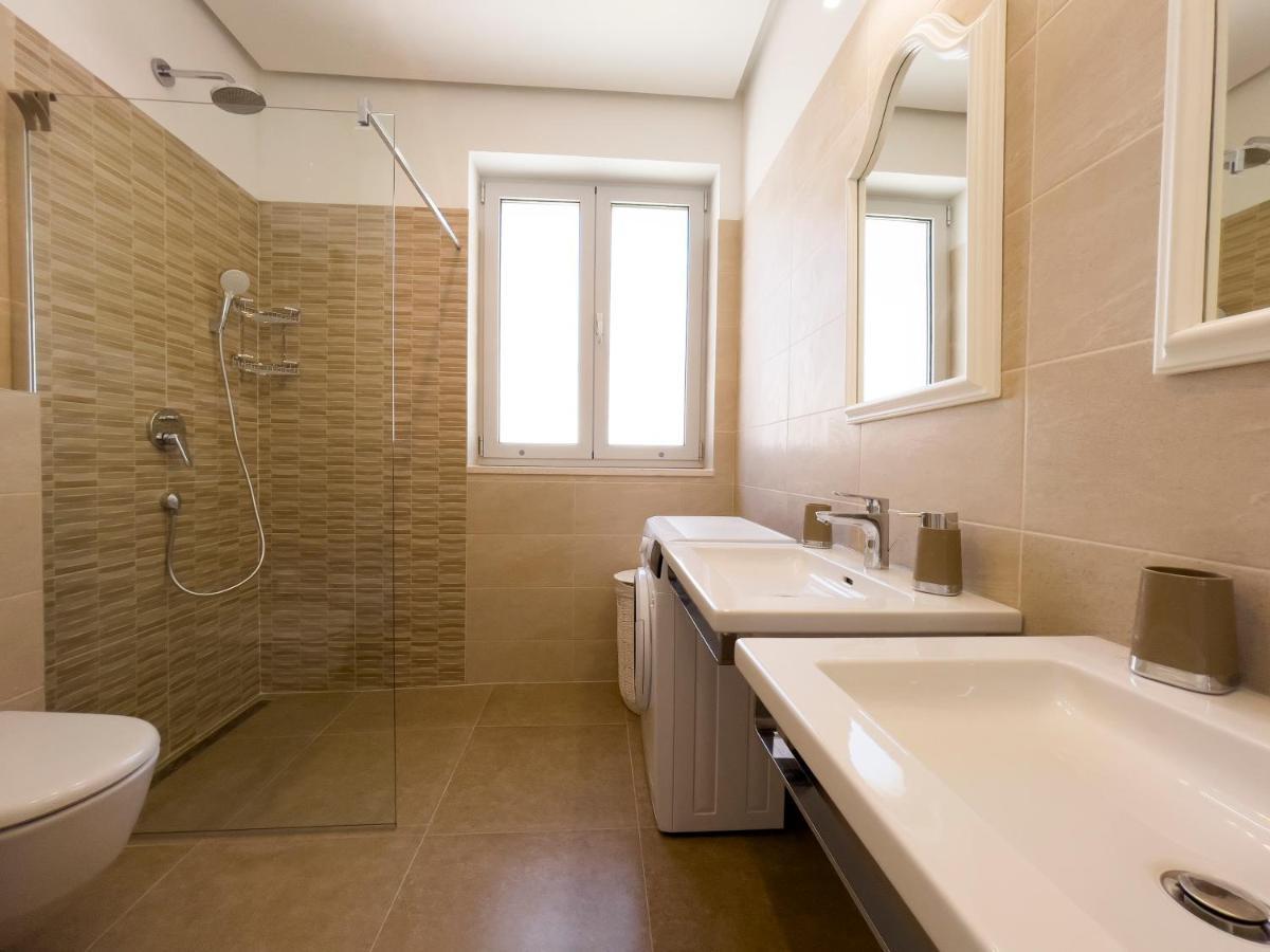 Beach Residences Caroline Χβαρ Εξωτερικό φωτογραφία