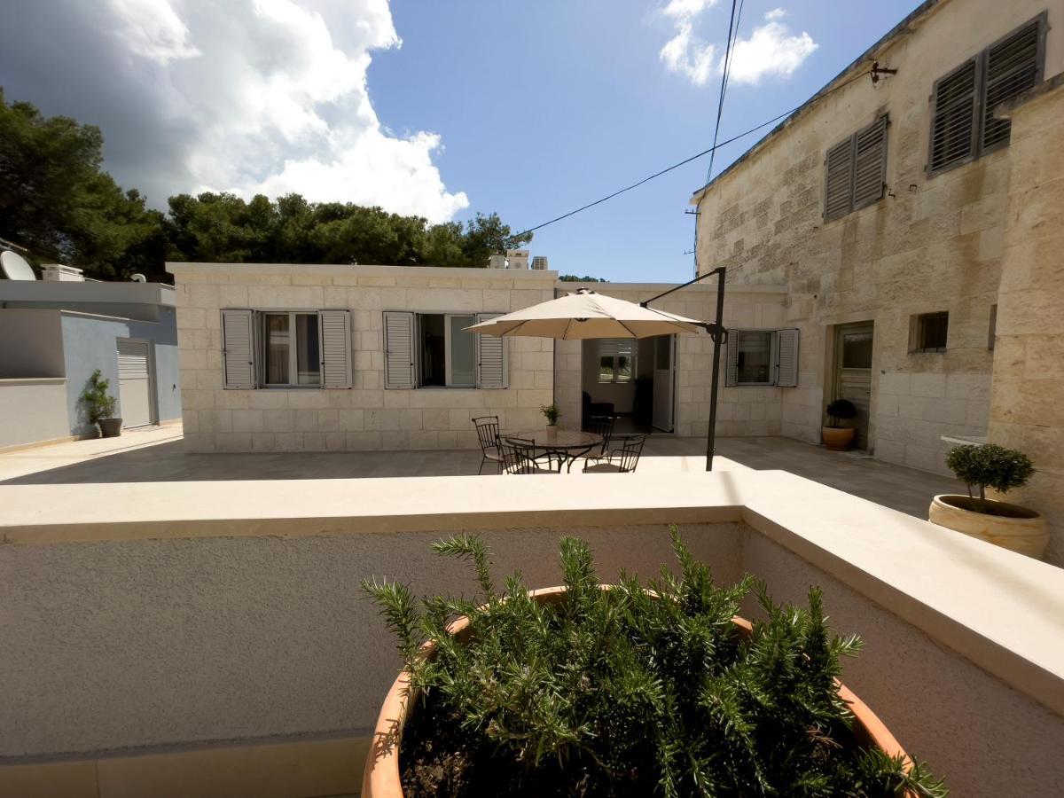 Beach Residences Caroline Χβαρ Εξωτερικό φωτογραφία