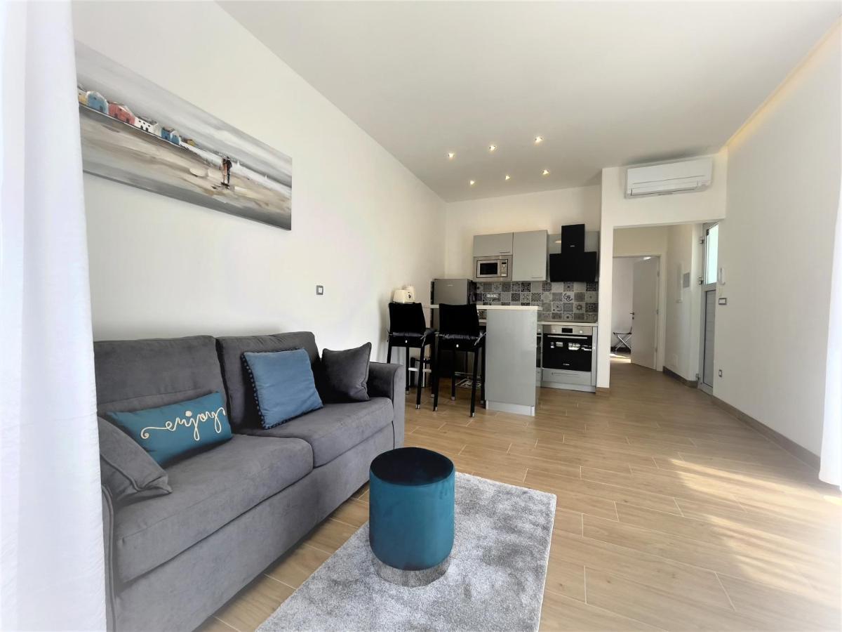 Beach Residences Caroline Χβαρ Εξωτερικό φωτογραφία