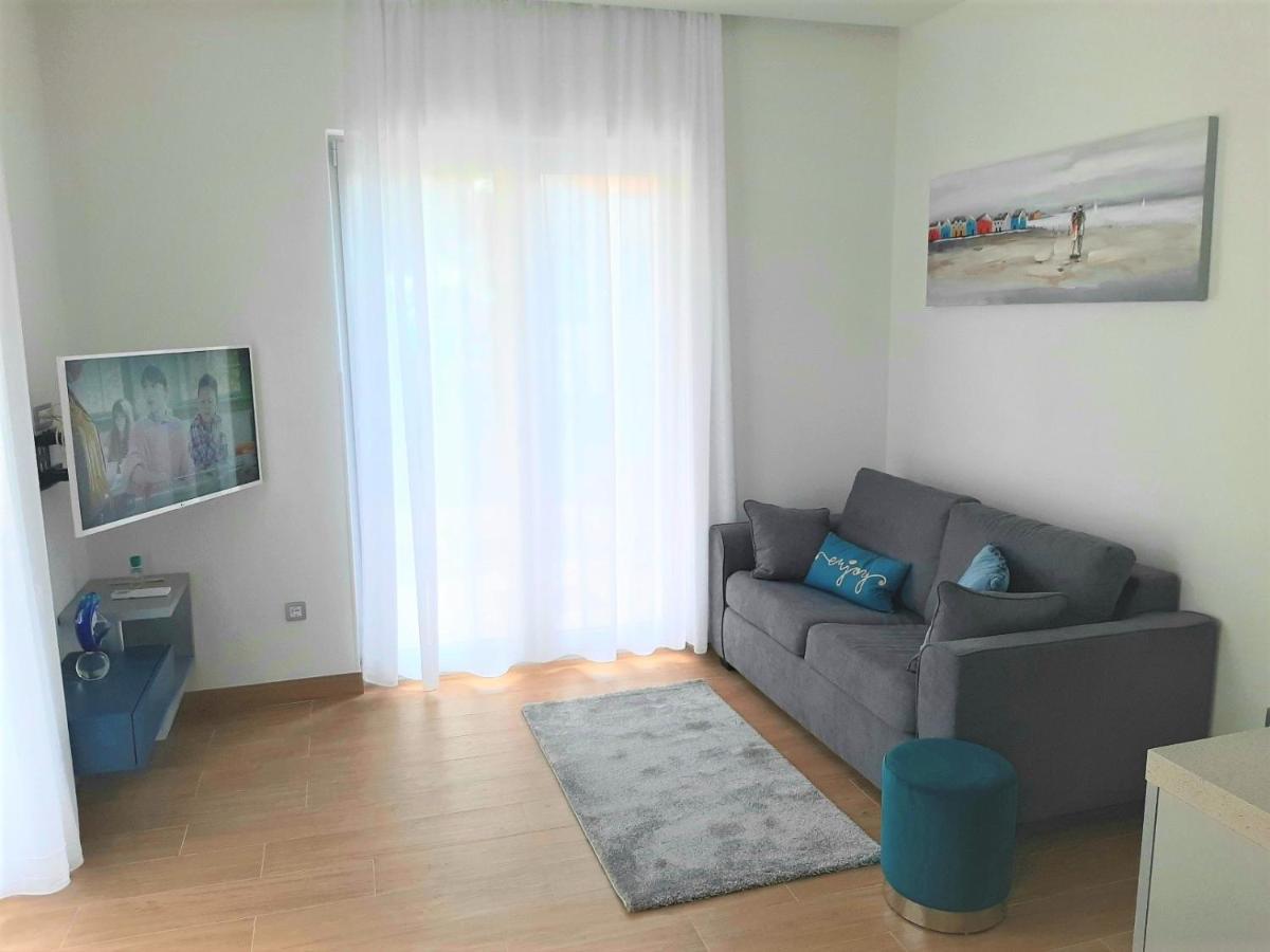Beach Residences Caroline Χβαρ Εξωτερικό φωτογραφία