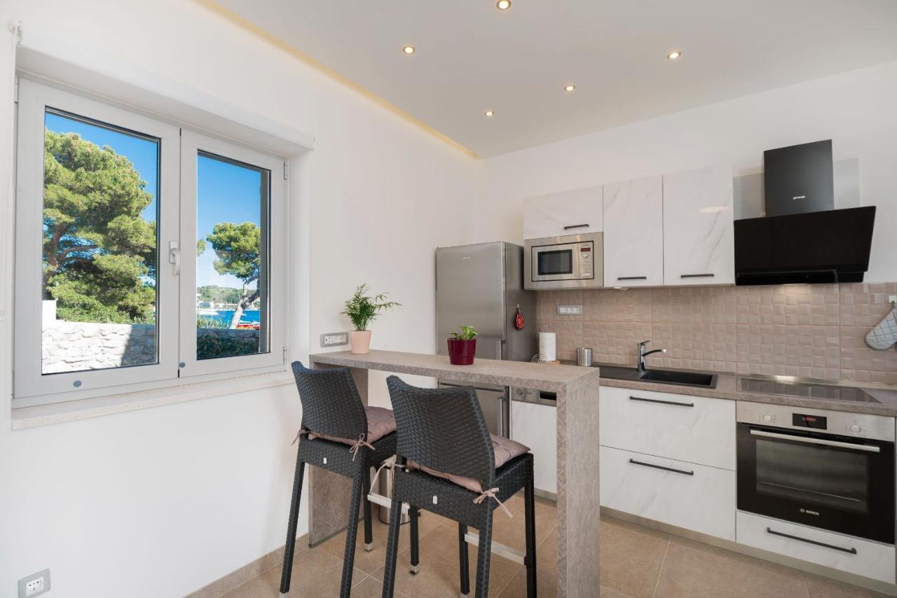 Beach Residences Caroline Χβαρ Εξωτερικό φωτογραφία