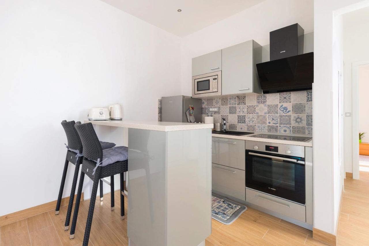 Beach Residences Caroline Χβαρ Εξωτερικό φωτογραφία