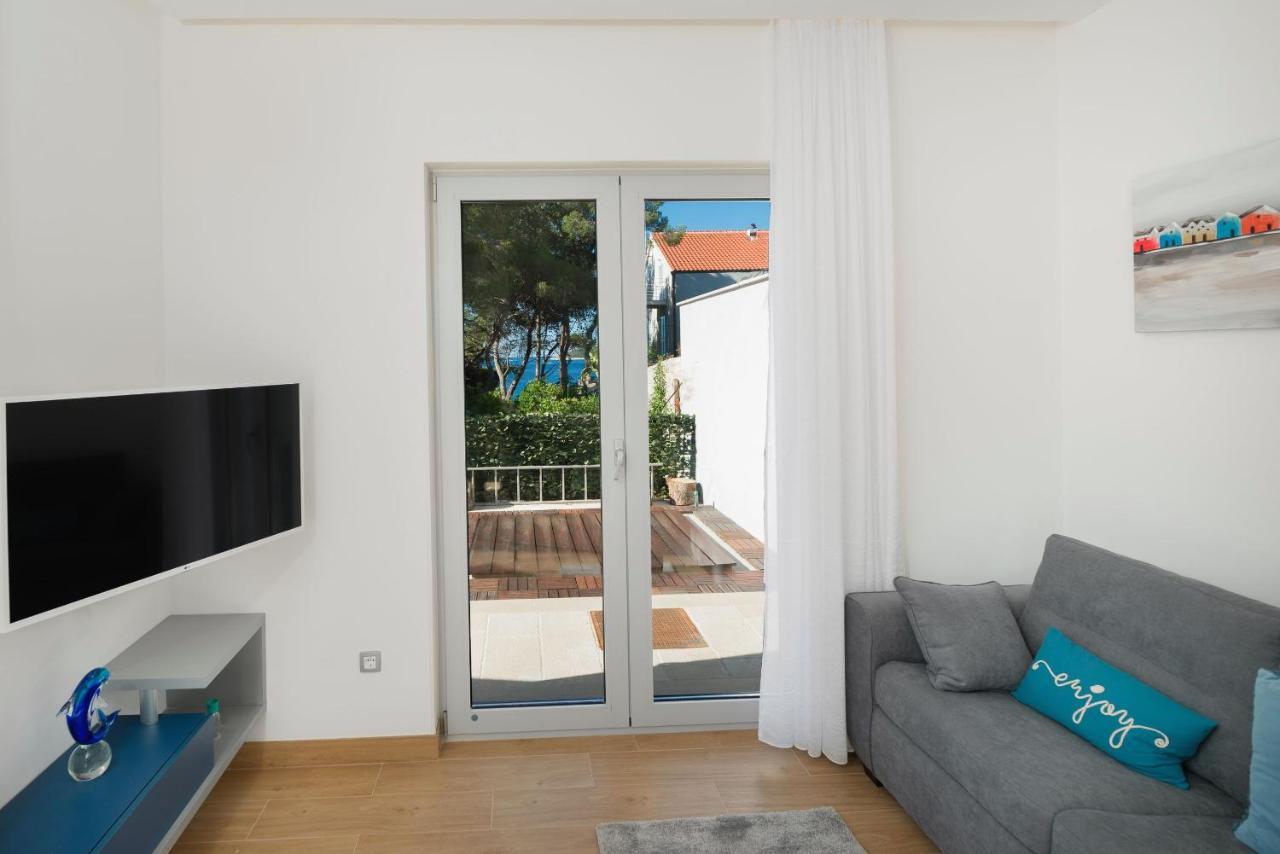 Beach Residences Caroline Χβαρ Εξωτερικό φωτογραφία