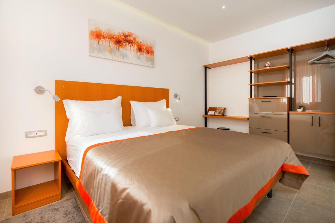 Beach Residences Caroline Χβαρ Εξωτερικό φωτογραφία
