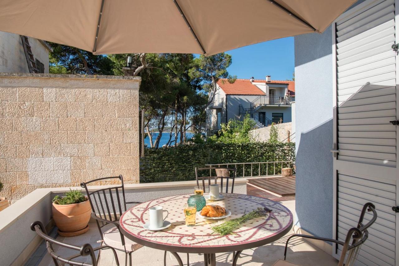 Beach Residences Caroline Χβαρ Εξωτερικό φωτογραφία