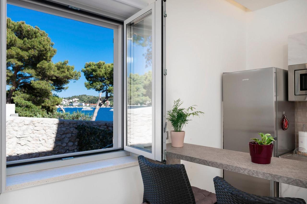 Beach Residences Caroline Χβαρ Εξωτερικό φωτογραφία
