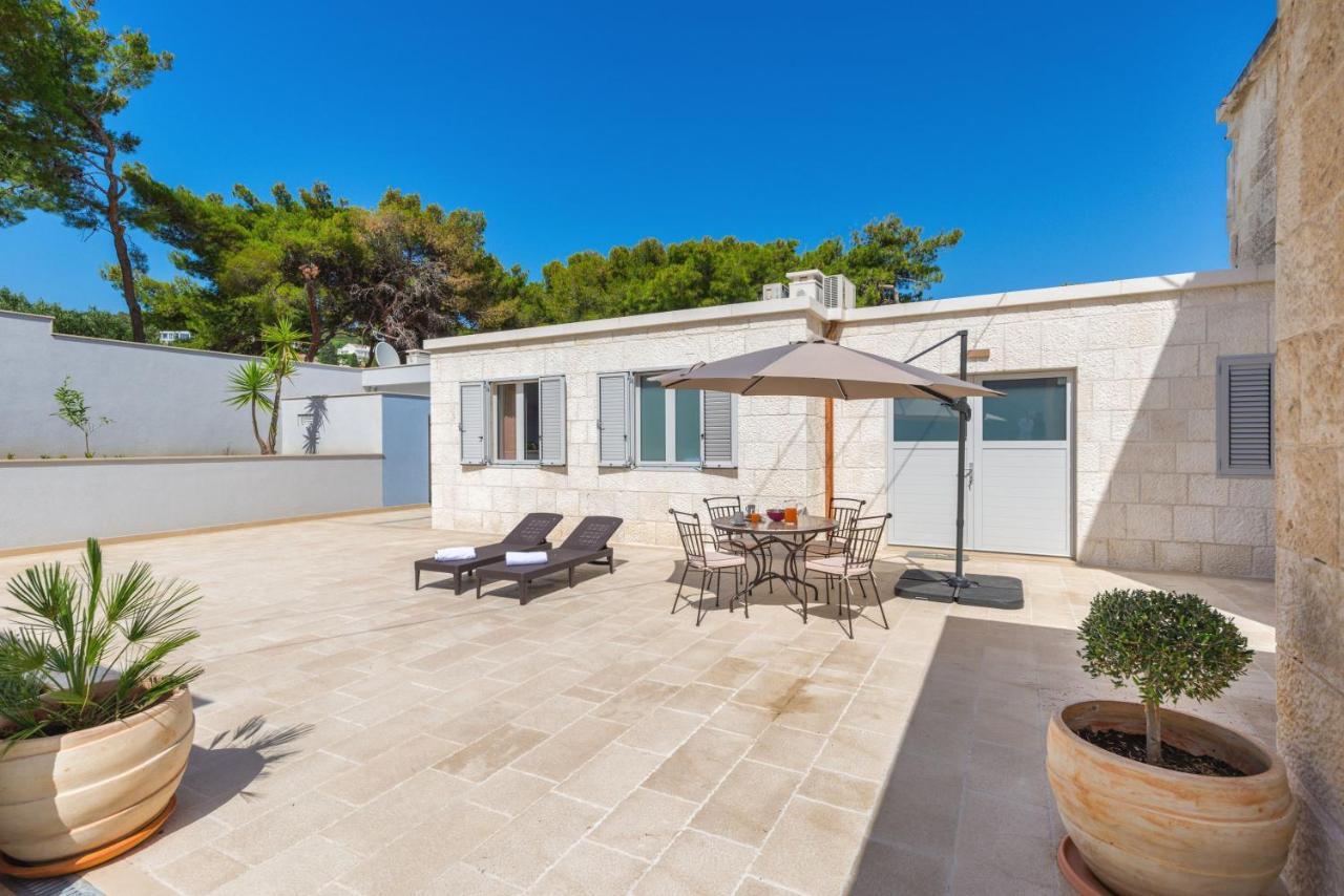 Beach Residences Caroline Χβαρ Εξωτερικό φωτογραφία